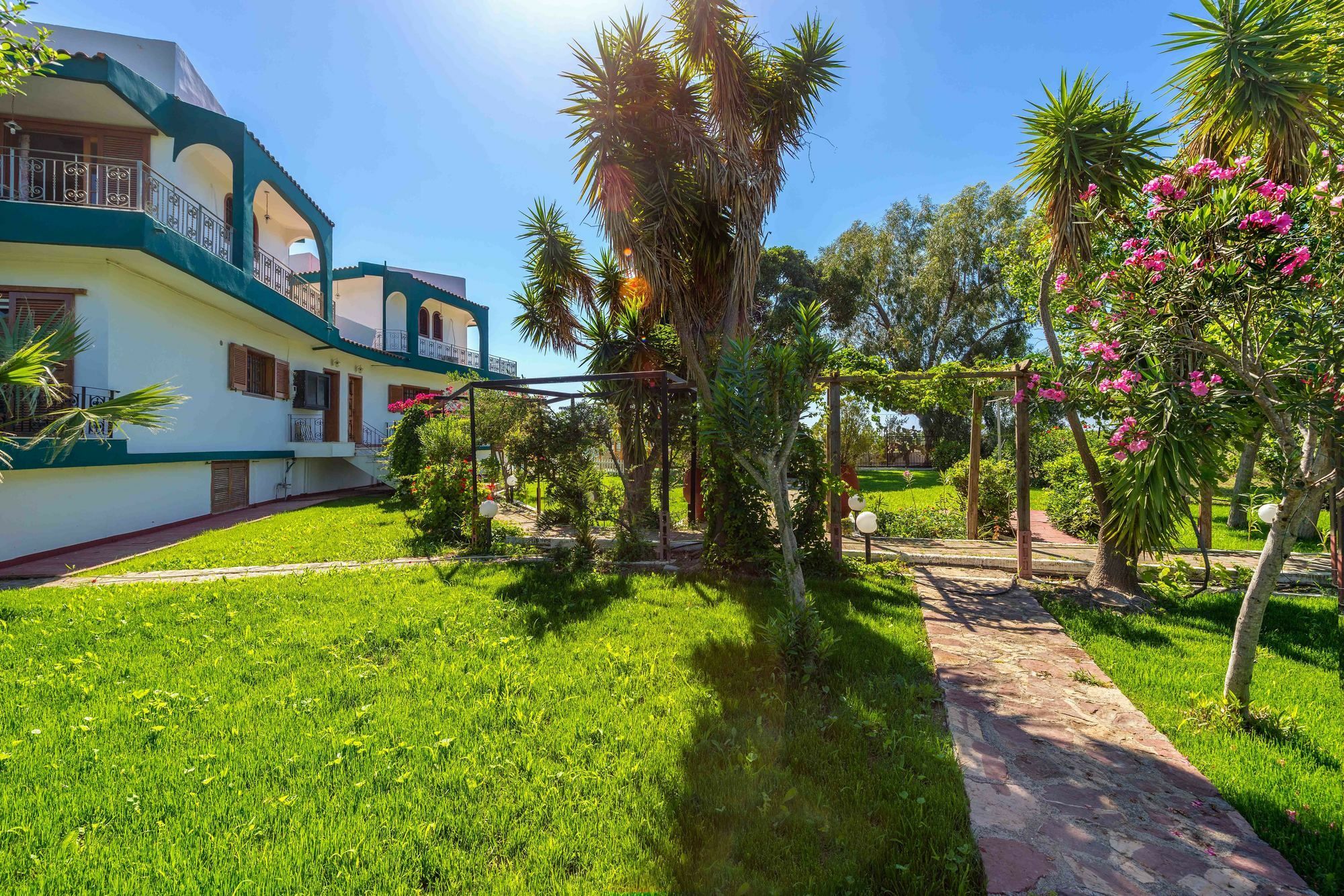 Villas Marianna Kalavarda Экстерьер фото